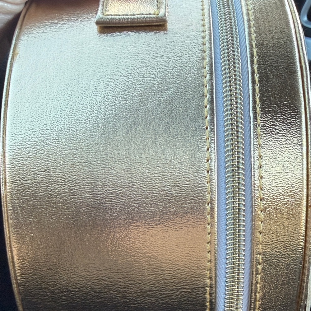 Marc Jacobs Gold and White Floral Round Bag - Picture 4 of 11